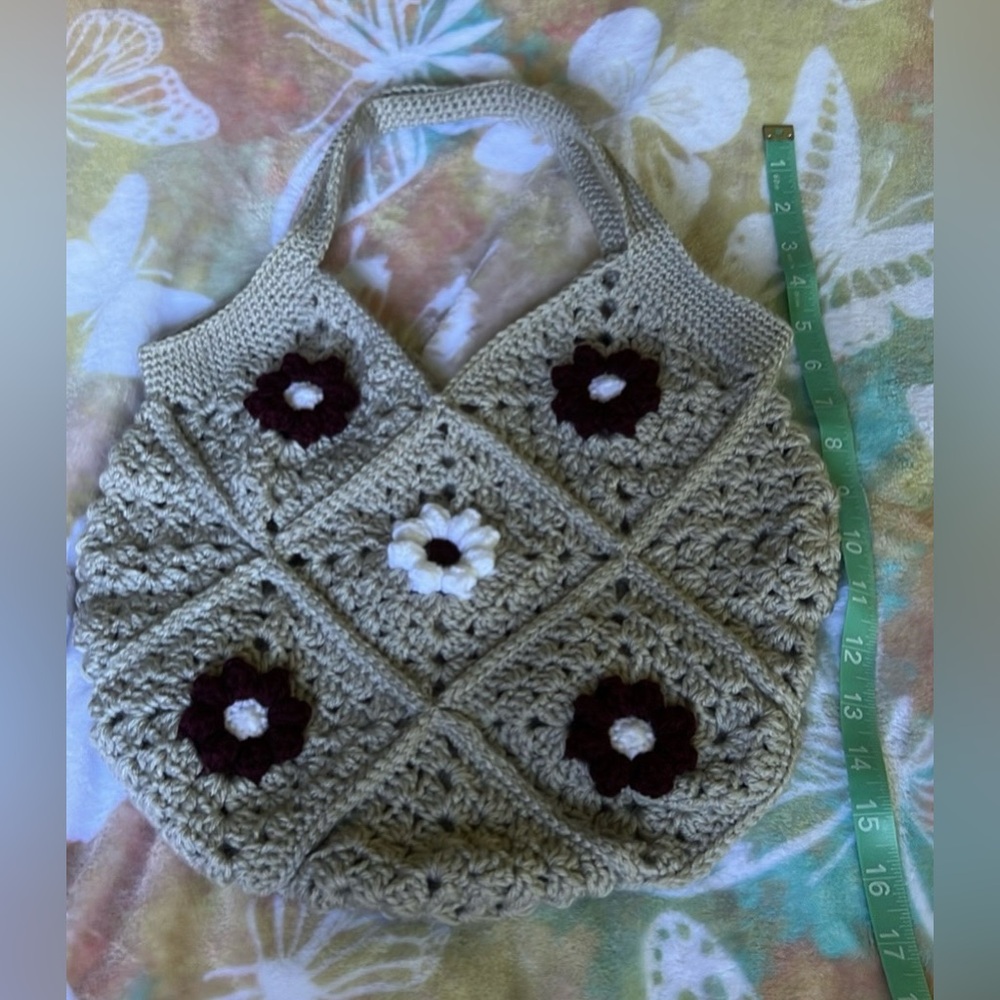 Crocheted Shoulder/Tote Bag 🌸 - Picture 3 of 6